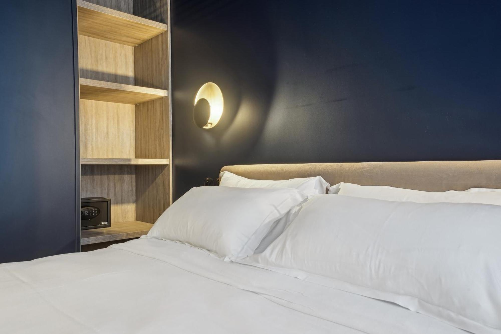 Hotel Clemence Париж Екстериор снимка